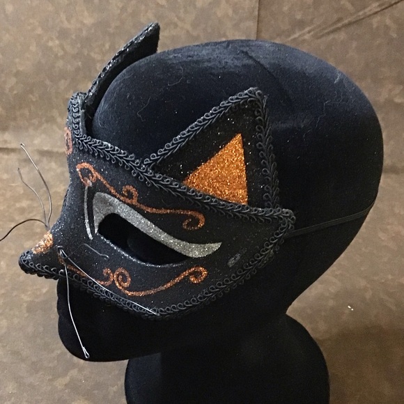 Bundle of Halloween Headbands and Mask - Picture 9 of 10